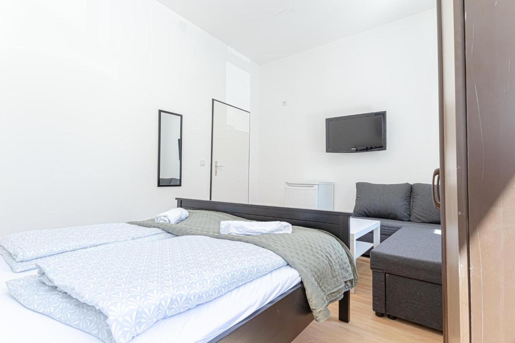 Loevly Shared 6Br With Garden Near Danube & Millenium City 维也纳 外观 照片